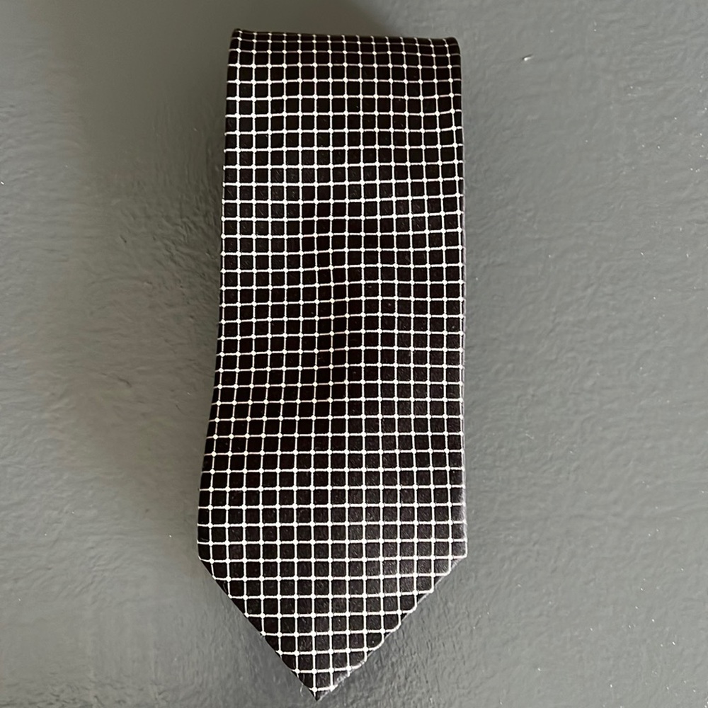 🖤 Giorgio Armani Black and White Silk Tie
